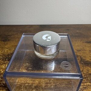 Glossier stretch balm concealer medium tan 5